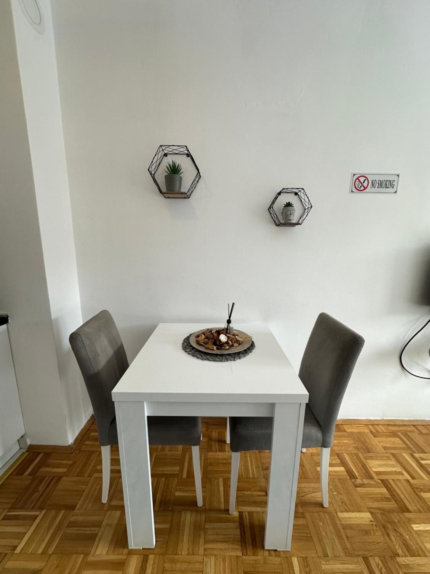 Apartment Guri Pristina Exterior photo
