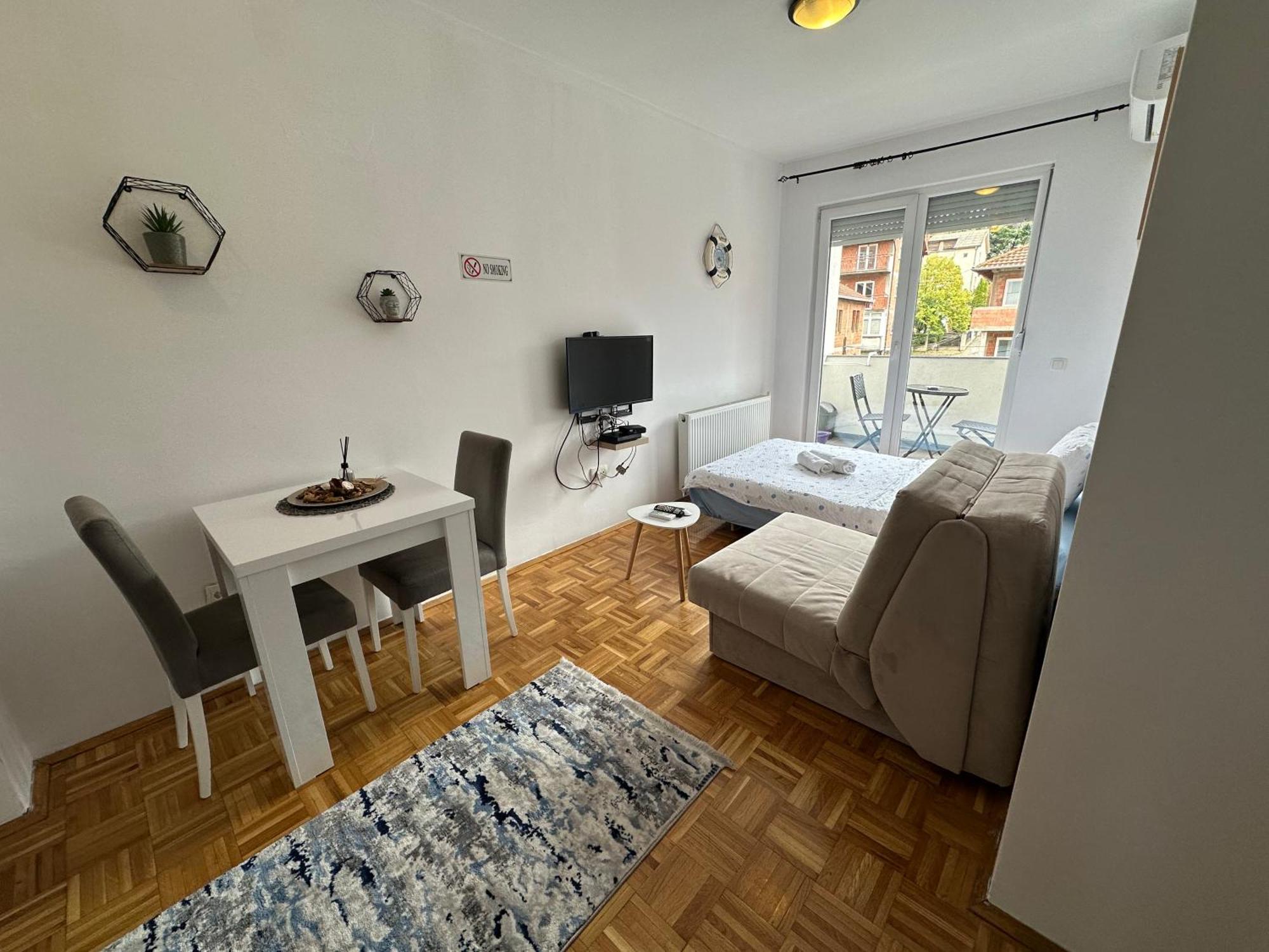 Apartment Guri Pristina Exterior photo